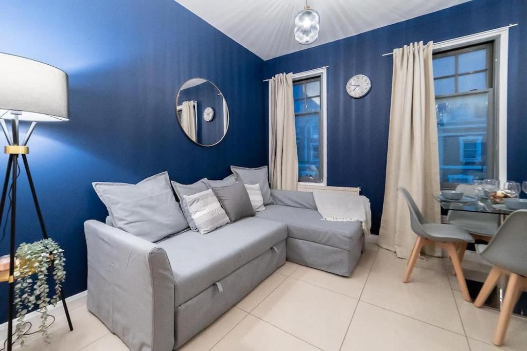 2 Bedroom Apartment לונדון מראה חיצוני תמונה