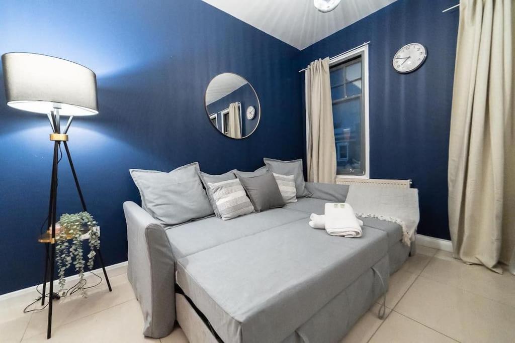 2 Bedroom Apartment לונדון מראה חיצוני תמונה